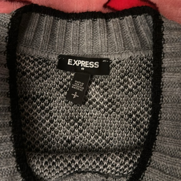 Size SMALL, EXPRESS grey sweater with animal print - Picture 2 of 3